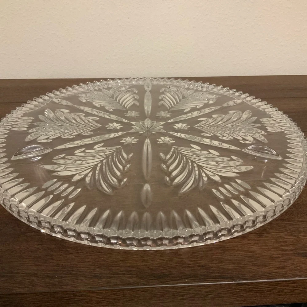 Mikasa Vintage Christmas Tree Pattern Crystal Round Cake Platter Tray